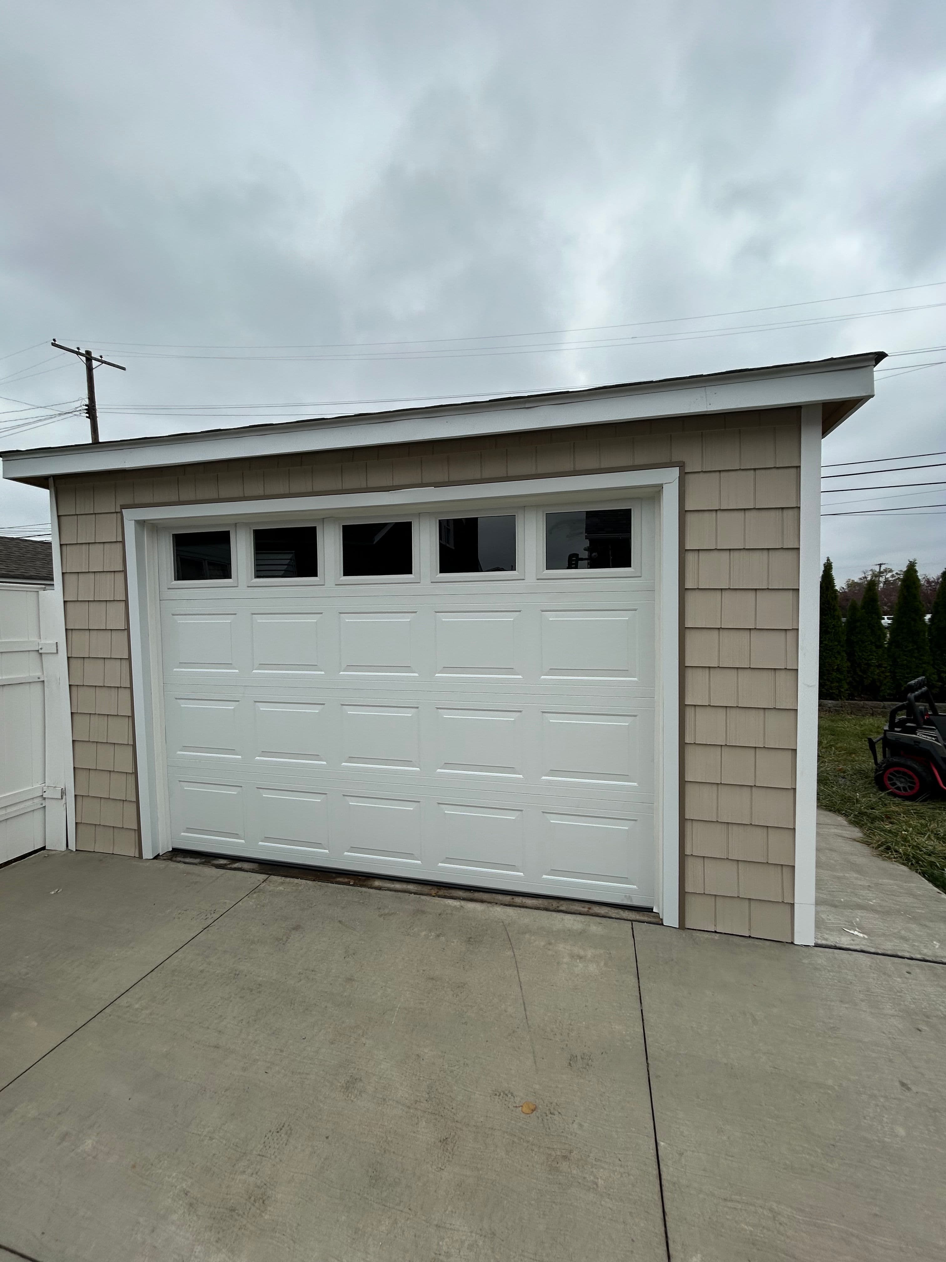 Project Efficient Garage Door Installation for Enhanced Insulation image