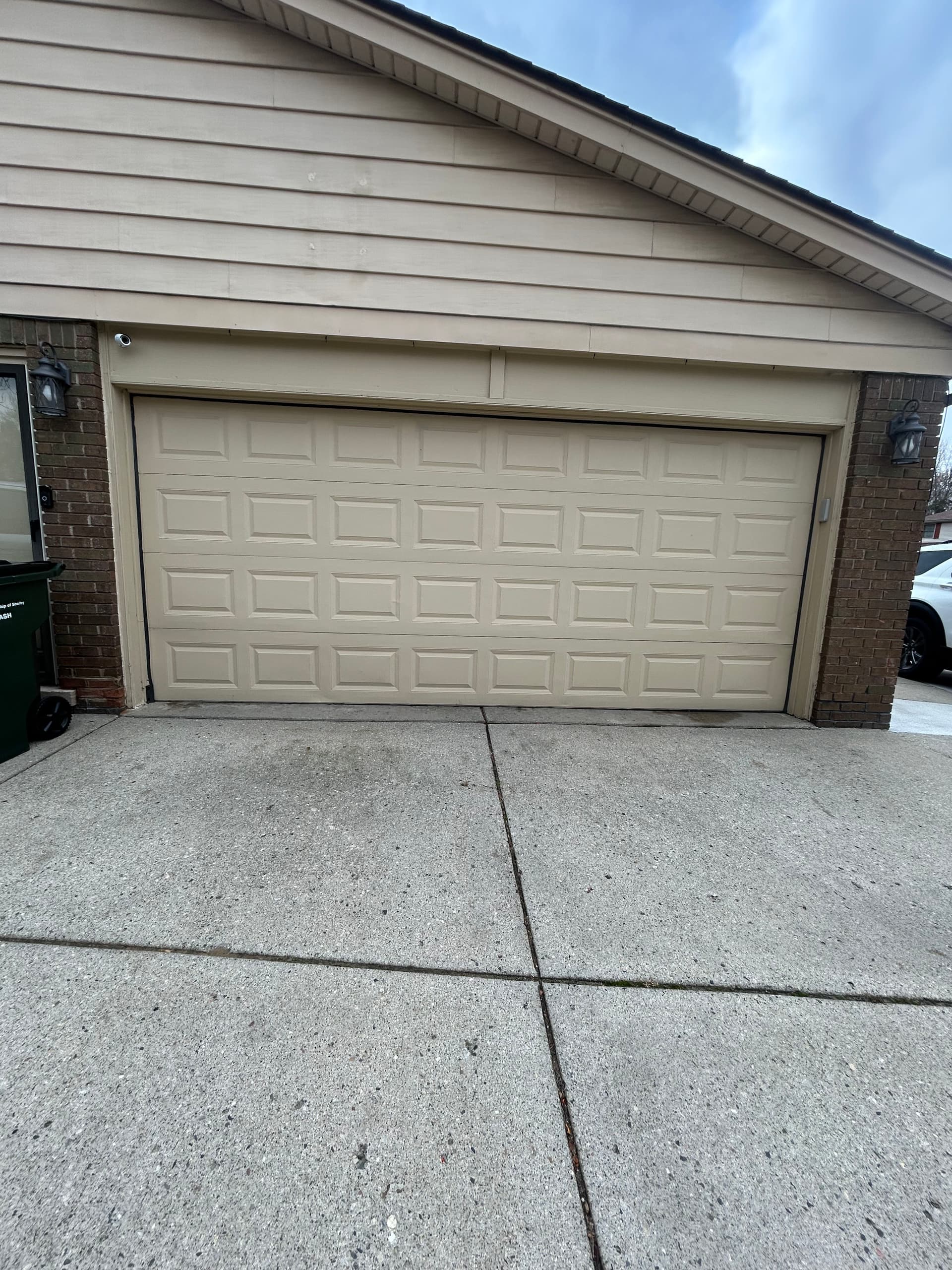 Gallery photos for Enhanced Insulated Garage Door Installation: Image #1